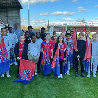 On Saturday 28th September a group of children from Valence were invited to attend a Dagenham and Redbridge football match. The children were also asked to form a Guard of Honour.