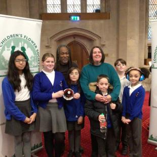 Valence pupils went to the Guildhall in London to be presented with the Longman Cup for the highly commended spring bulb competition from the London Children’s Flower Society. Well done to all the pupils involved and a big thanks to Mrs Ballard for all her help.